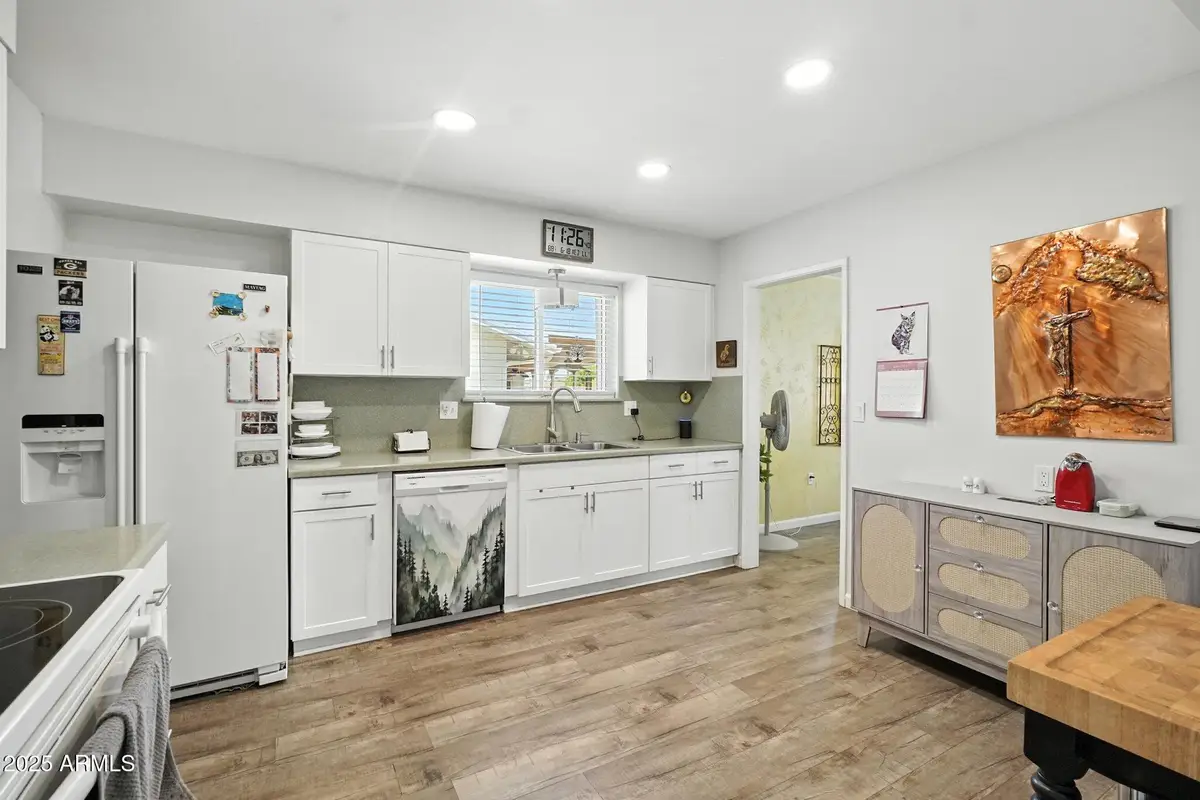 10002 W Deanne Drive, Sun City, AZ 85351 - Image #1