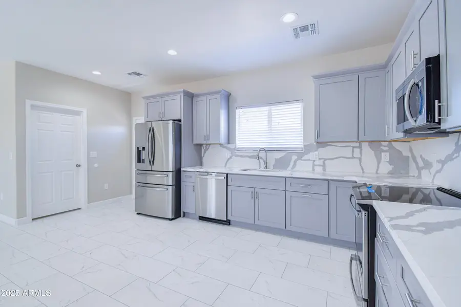 12940 W Tara Lane, Surprise, AZ 85374 - Image #2