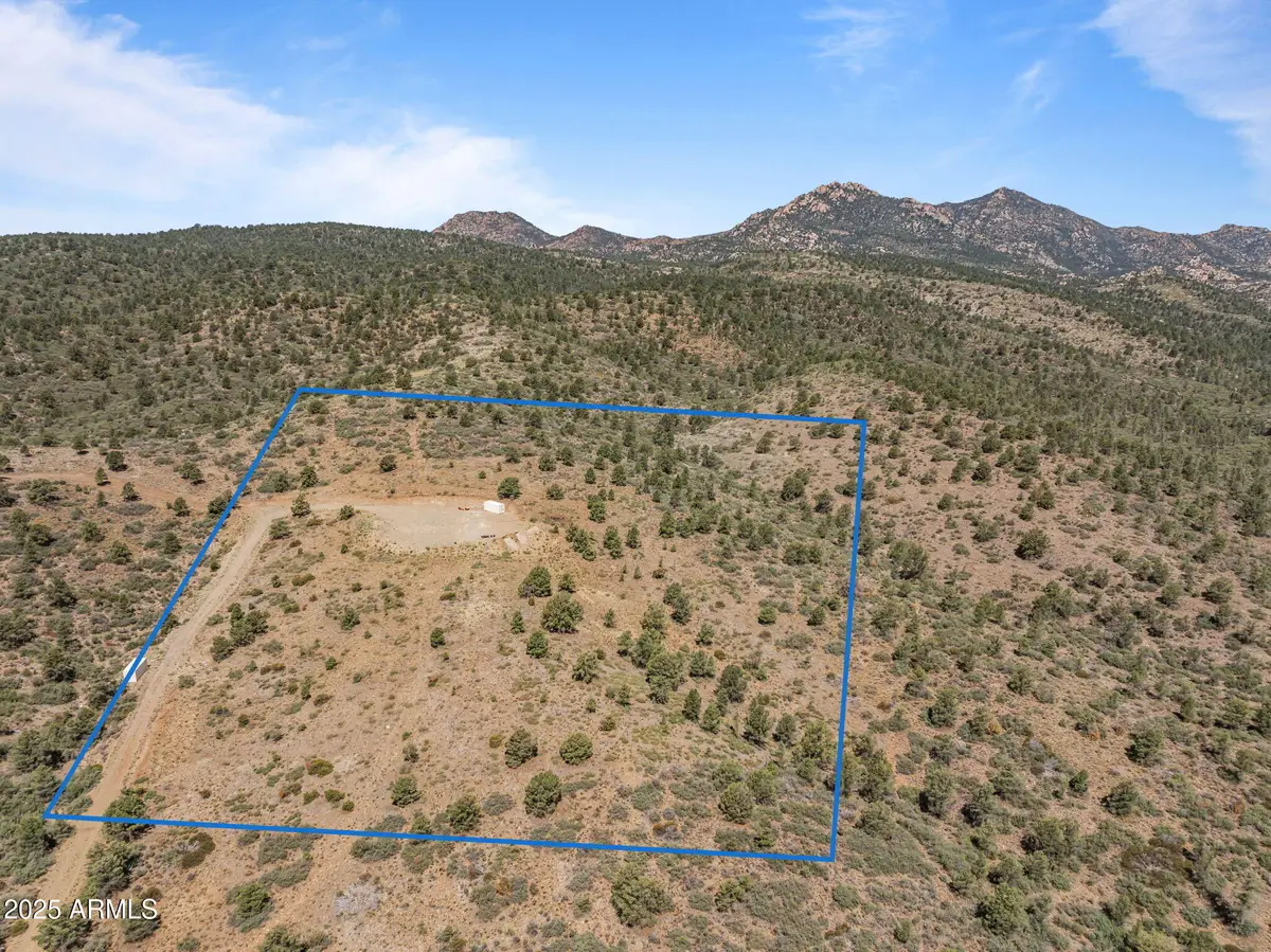 001 Blue Sky Drive, Peeples Valley, AZ 86332 - Image #1