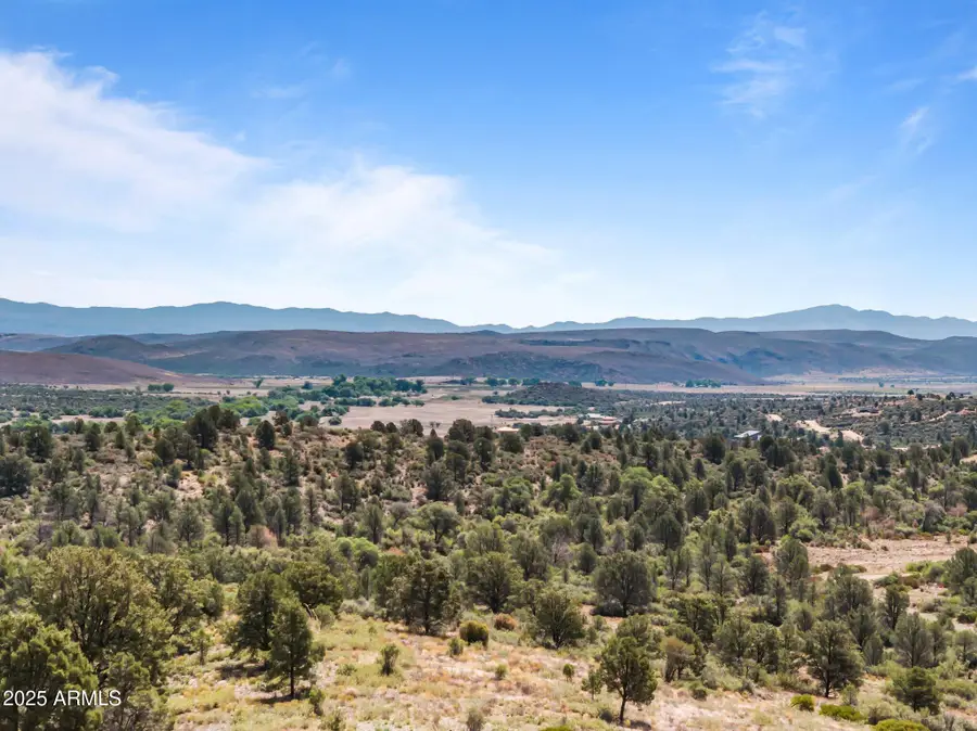 001 Blue Sky Drive, Peeples Valley, AZ 86332 - Image #3