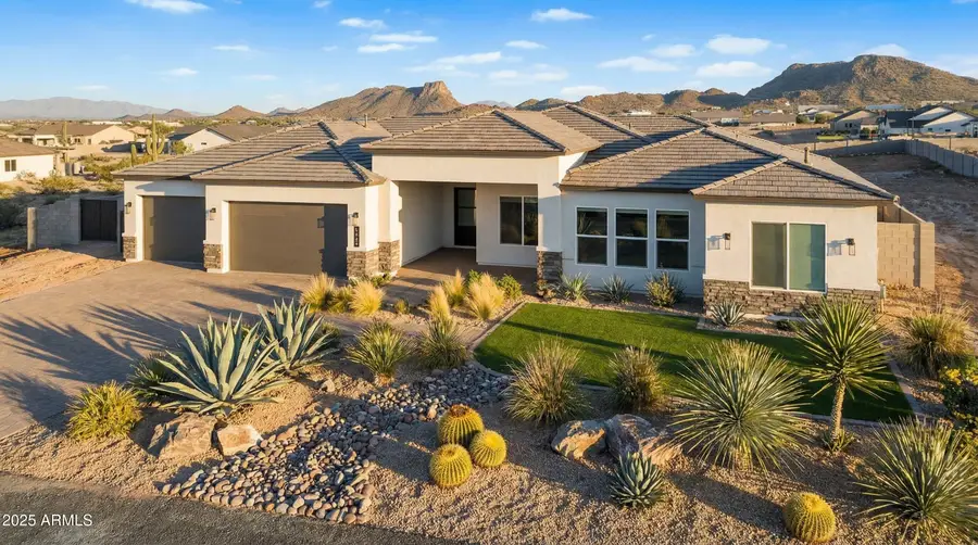 1785 W Brooke Lane, San Tan Valley, AZ 85144 - Image #2