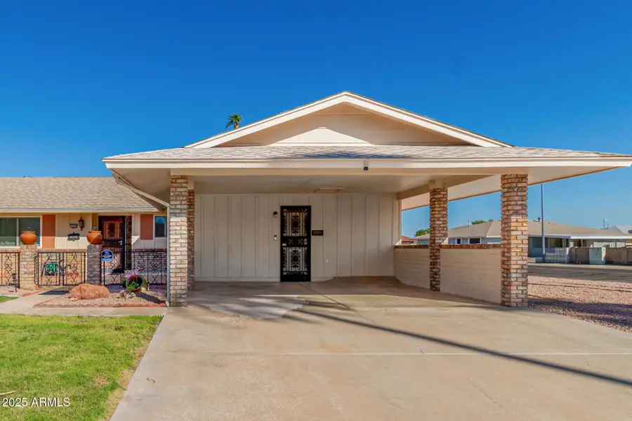 10439 W Kingswood Circle, Sun City, AZ 85351 - Image #2