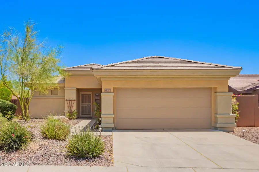 41227 N Rolling Green Way, Anthem, AZ 85086 - Image #2