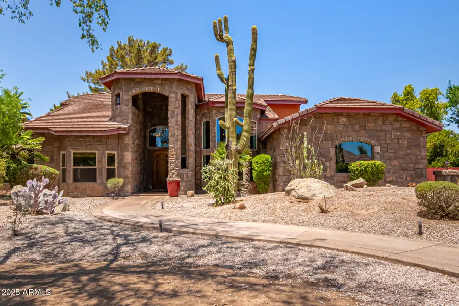 8606 S Dorsey Lane, Tempe, AZ 85284 - Image #2