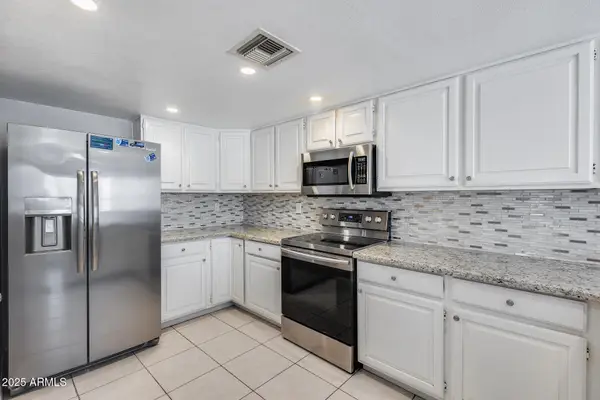 11217 E Laurel Lane, Scottsdale, AZ 85259