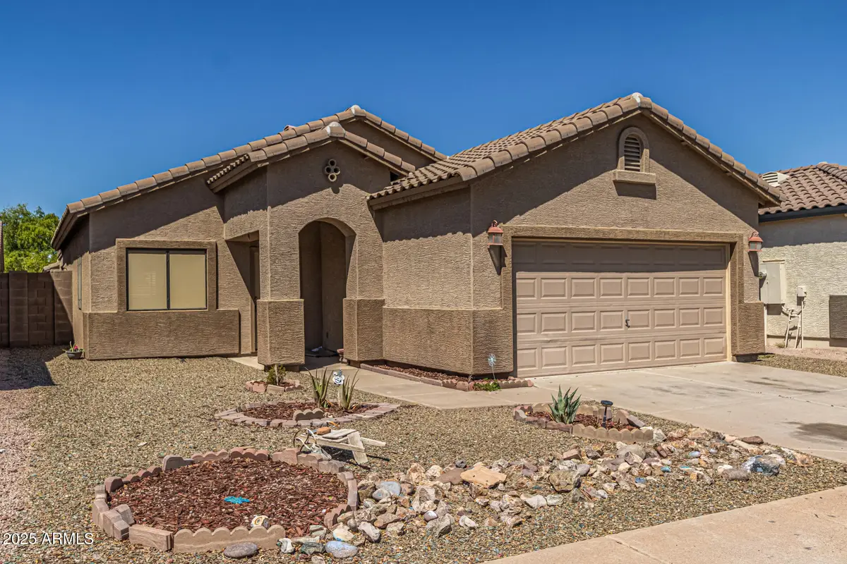 910 W St Anne Avenue, Phoenix, AZ 85041 - Image #1