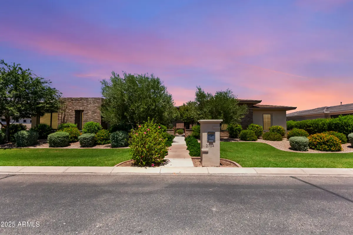 2754 E Kingbird Drive, Gilbert, AZ 85297 - Image #1