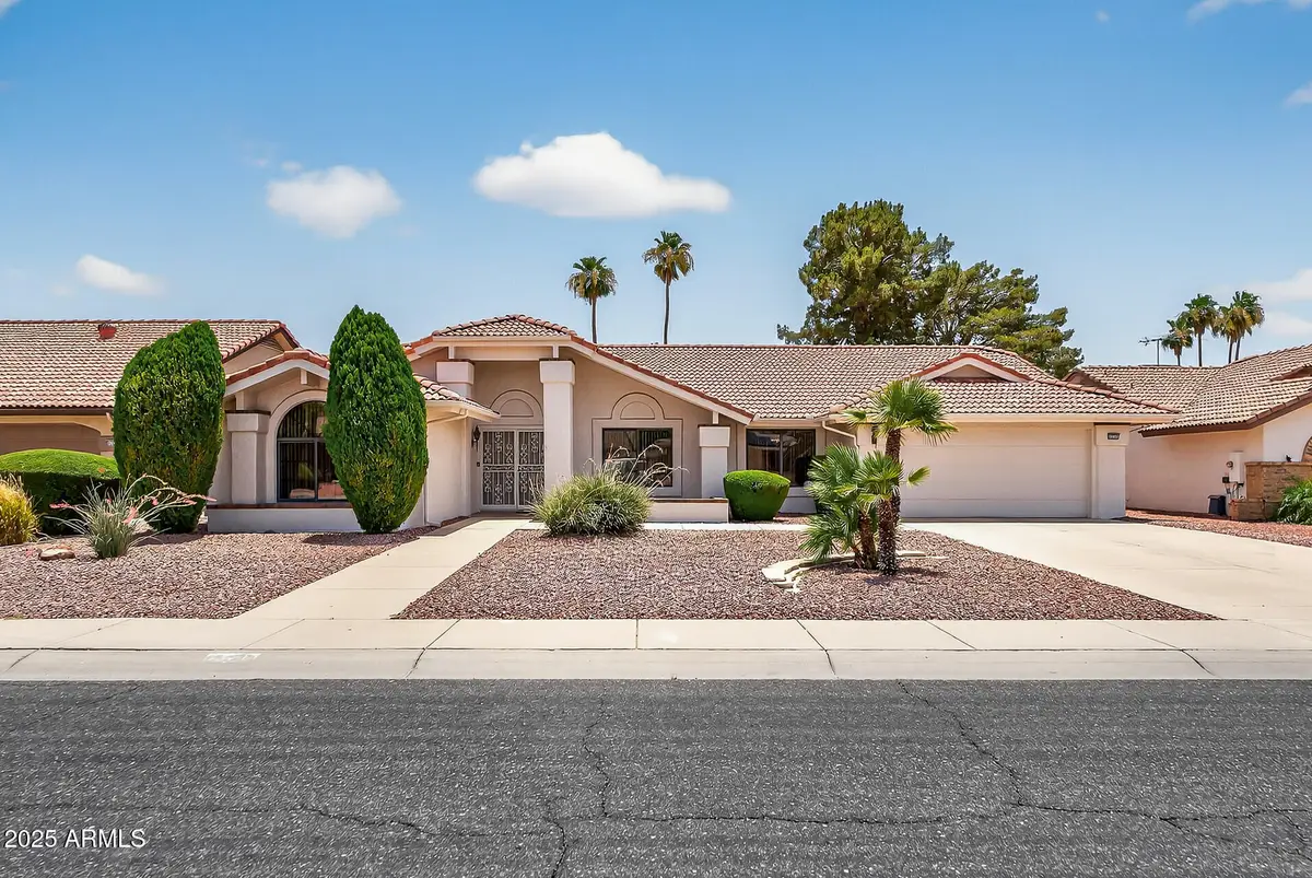 13711 W Gable Hill Drive, Sun City West, AZ 85375 - Image #1