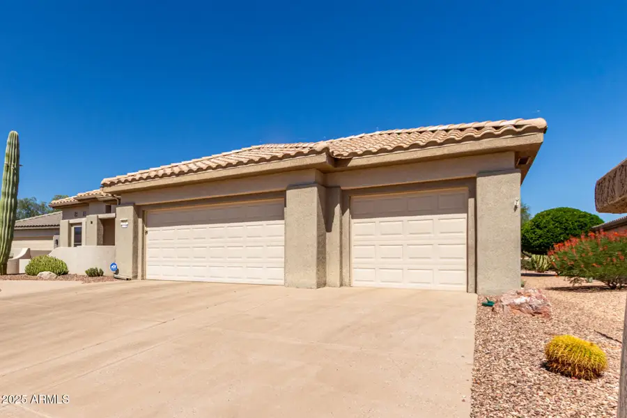 20017 N Cielo Court, Surprise, AZ 85374 - Image #2