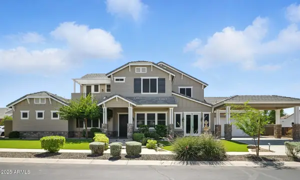 2822 E Constance Way, Phoenix, AZ 85042