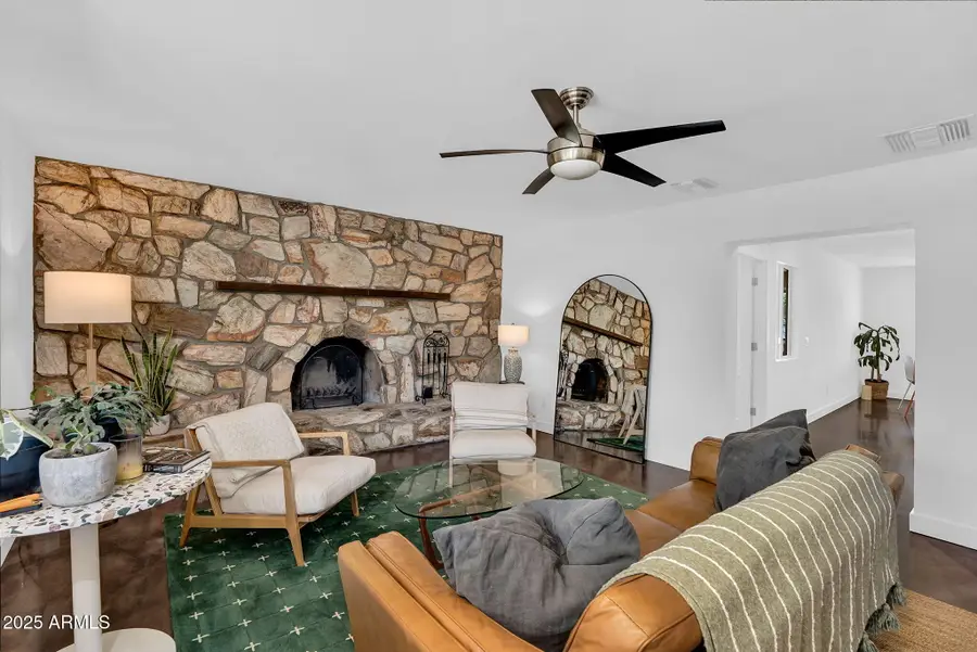 1233 E Desert Cove Avenue, Phoenix, AZ 85020 - Image #3