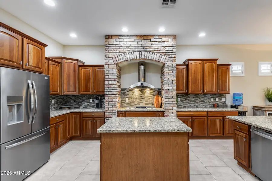 8657 W Rowel Road, Peoria, AZ 85383 - Image #3