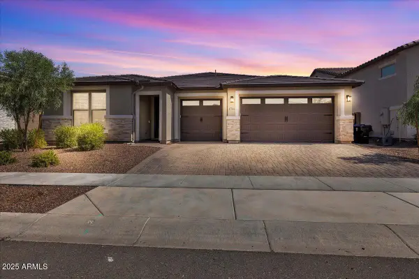 17593 W Red Fox Road, Surprise, AZ 85387