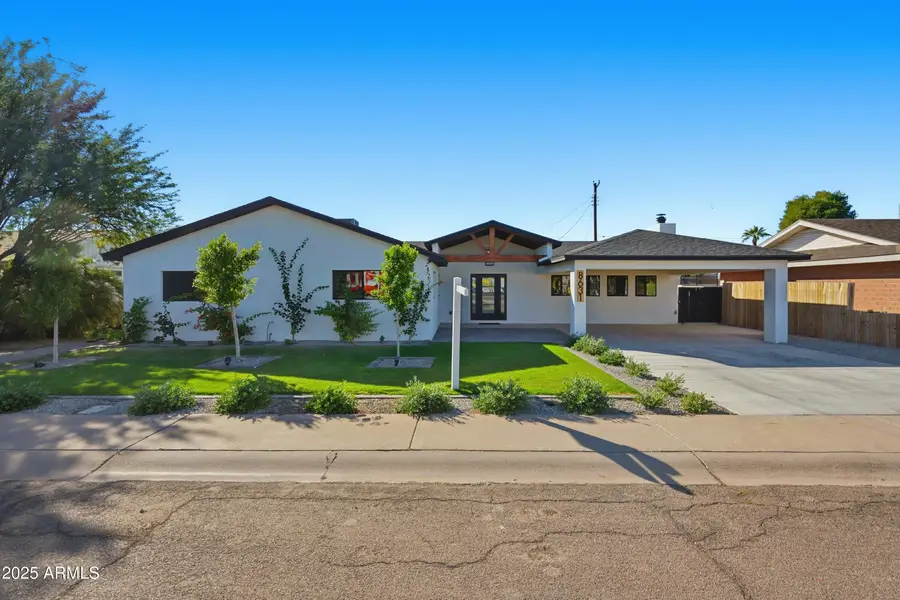 8631 E Thomas Road, Scottsdale, AZ 85251 - Image #3