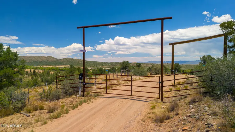 0043 Blue Sky Drive #U, Peeples Valley, AZ 86332 - Image #2