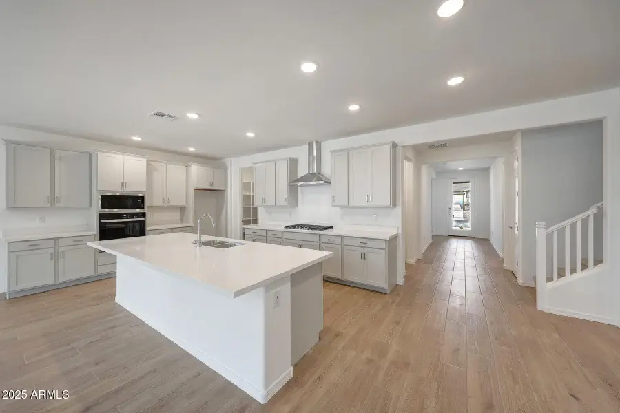 23047 E Watford Drive, Queen Creek, AZ 85142 - Image #2