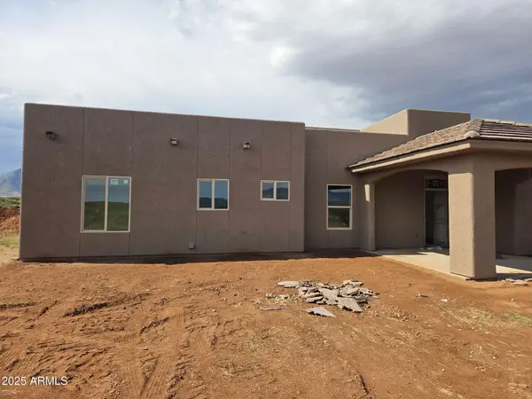 10042 La Tierra Roja Drive, Hereford, AZ 85615