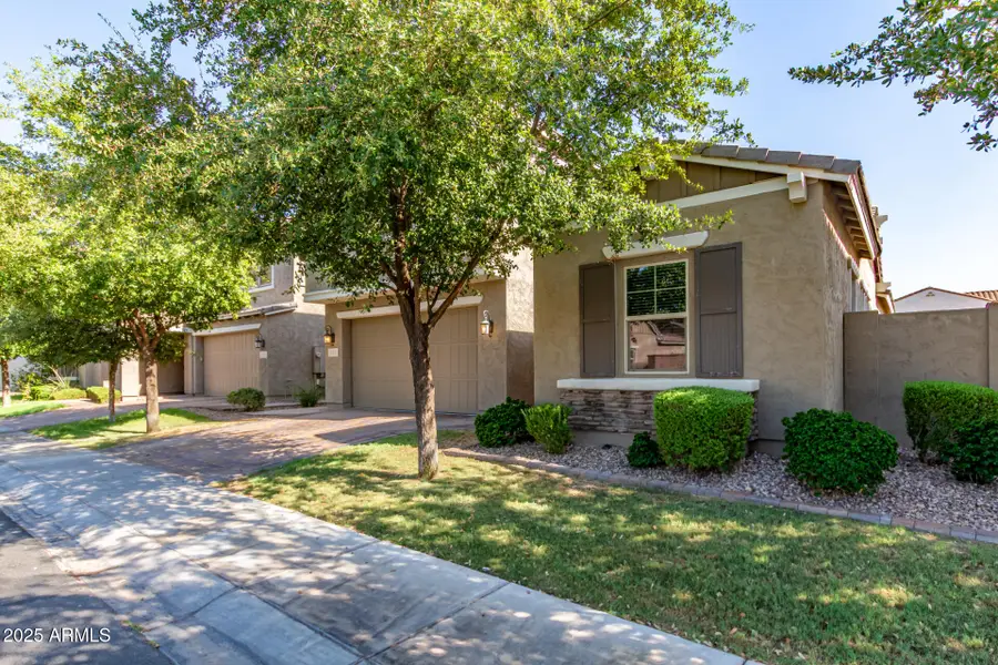 985 W Zion Way, Chandler, AZ 85248 - Image #2