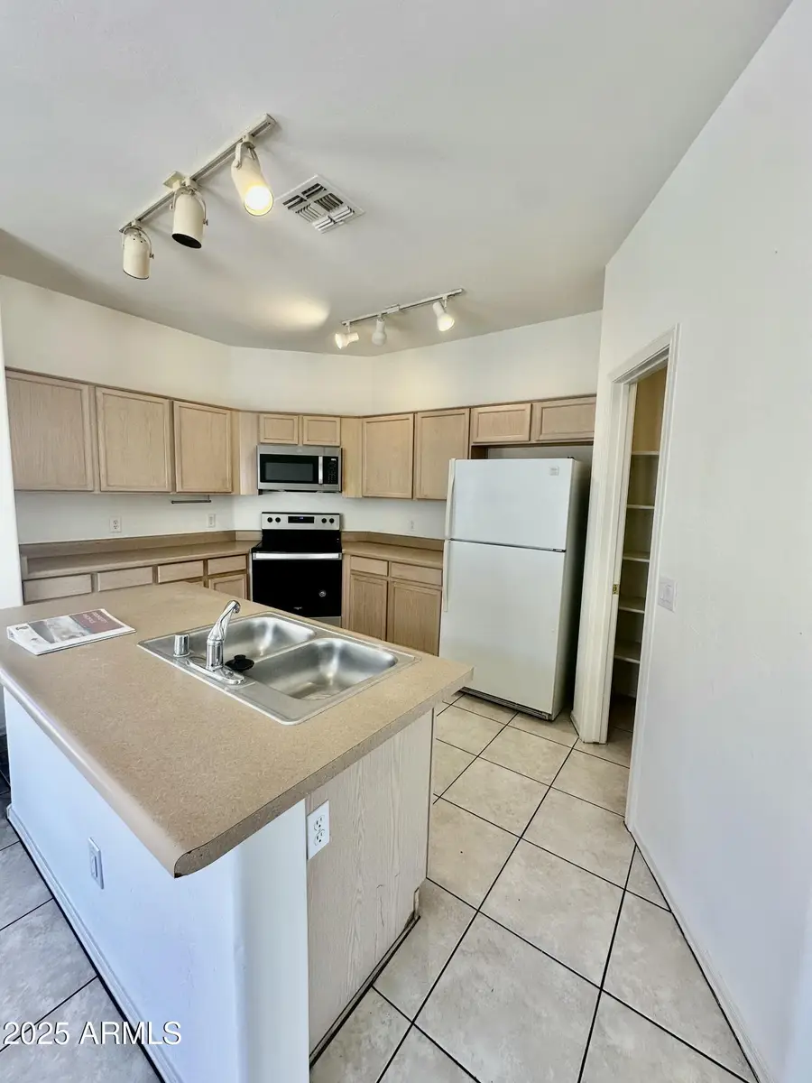 1061 E Susan Lane, Tempe, AZ 85288 - Image #2
