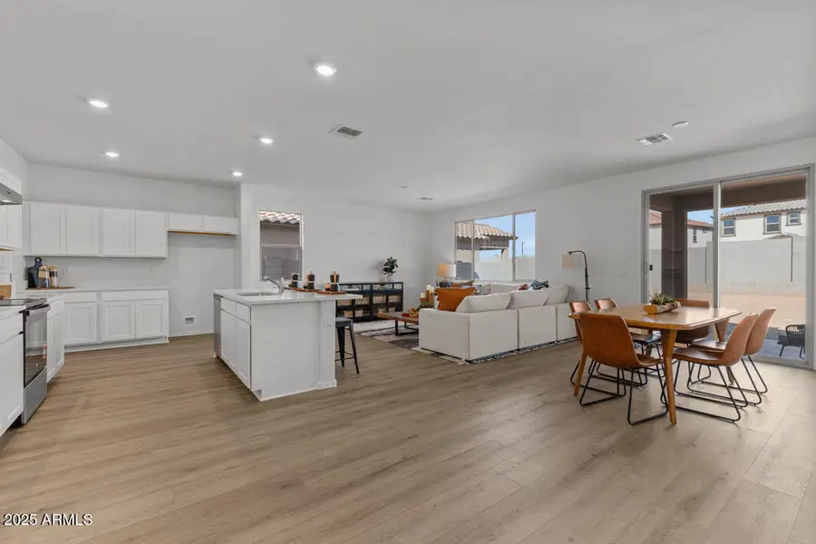 17182 W Oberlin Way, Surprise, AZ 85387 - Image #2