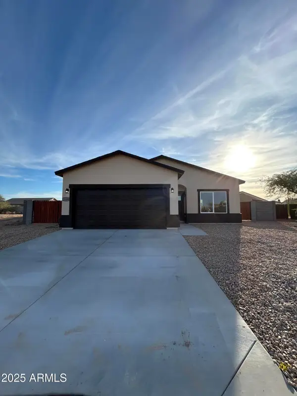 15494 S Kline Place, Arizona City, AZ 85123