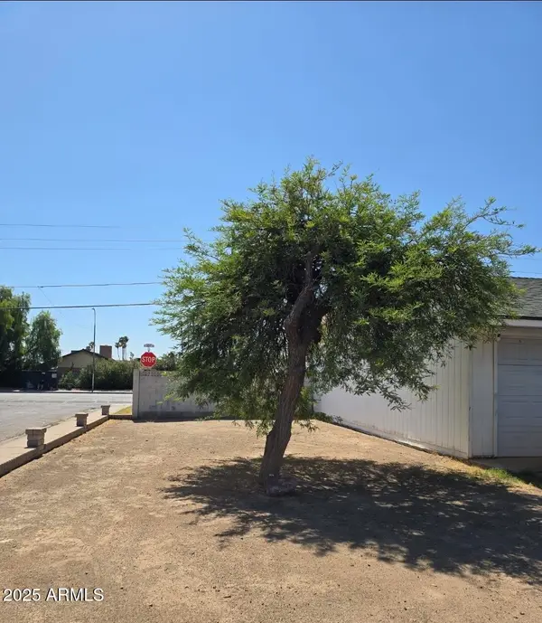 8230 N 42nd Drive, Phoenix, AZ 85051