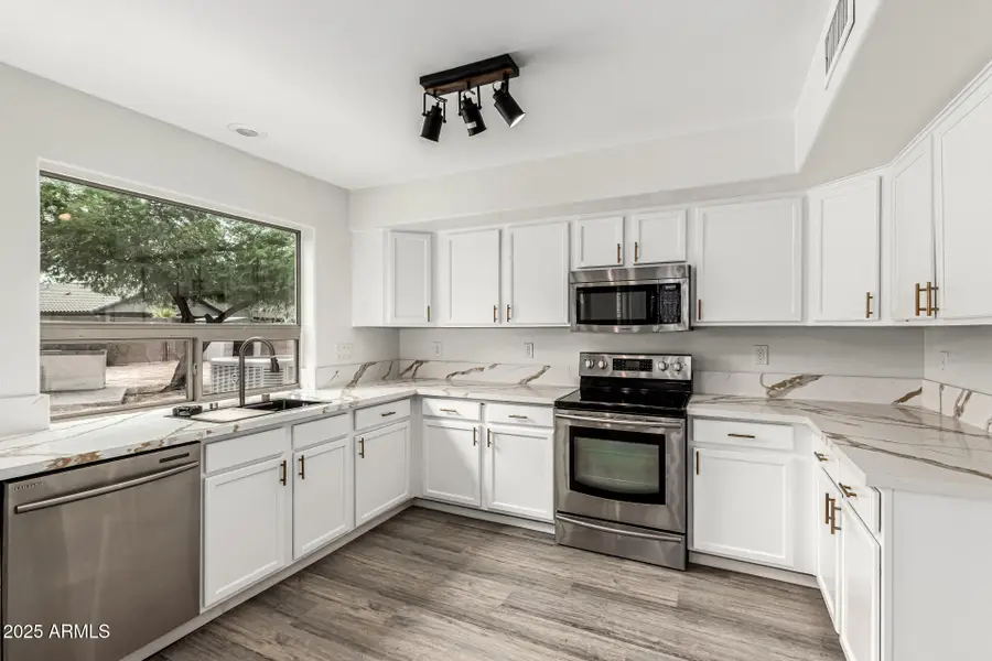 8431 S 50th Drive, Laveen, AZ 85339 - Image #3