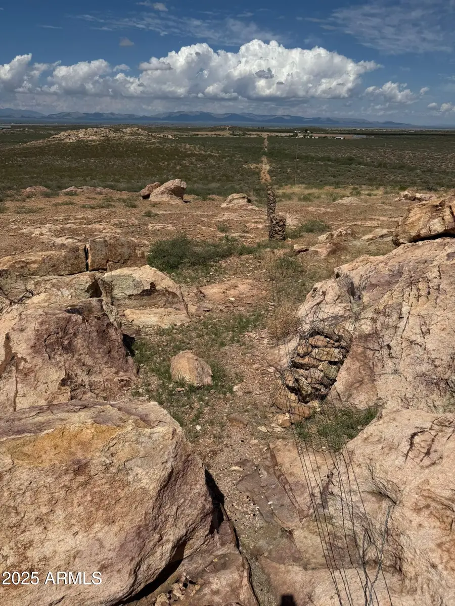 000 E Jack Rabbit Trail #9, Douglas, AZ 85607 - #2