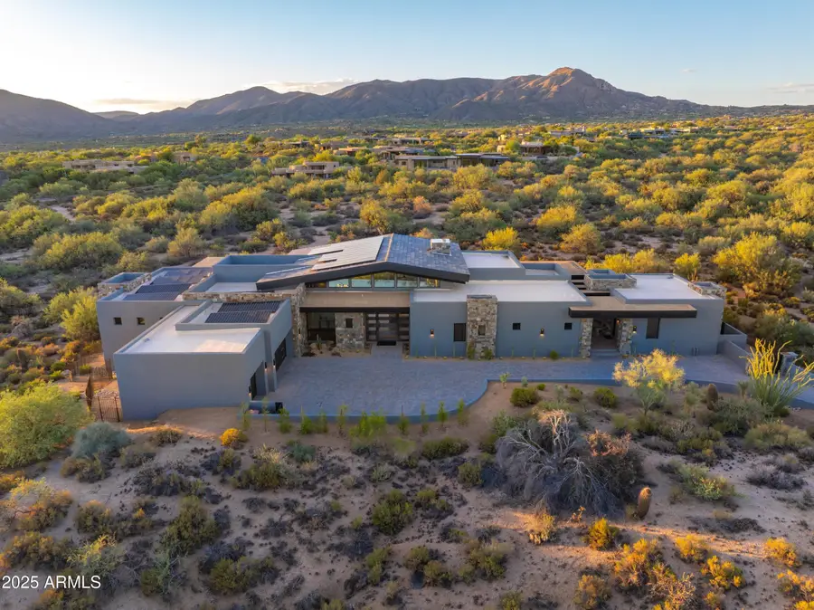 10320 E Filaree Lane, Scottsdale, AZ 85262 - Image #2