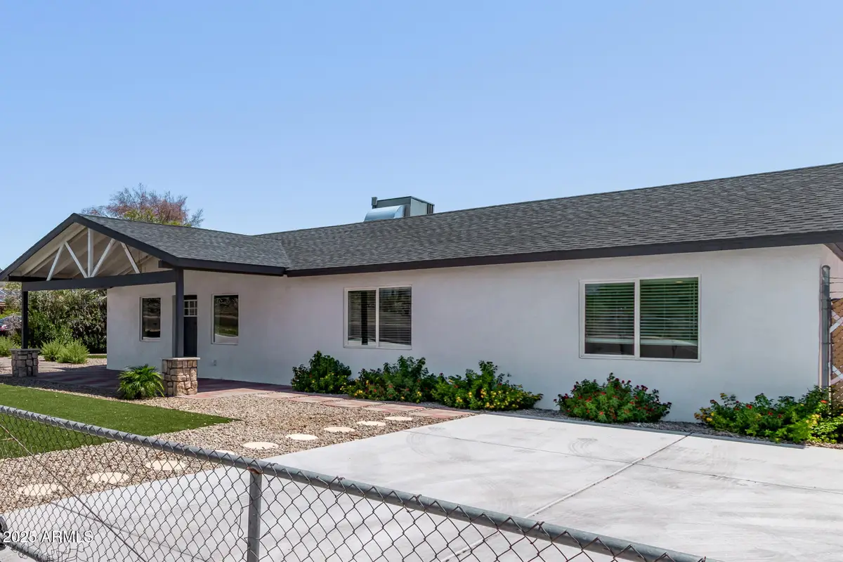 9845 N 15th Avenue, Phoenix, AZ 85021 - Image #1