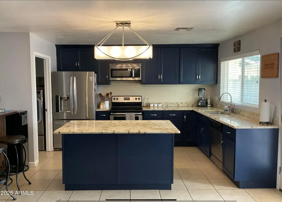 4138 N 79th Avenue, Phoenix, AZ 85033 - Image #2