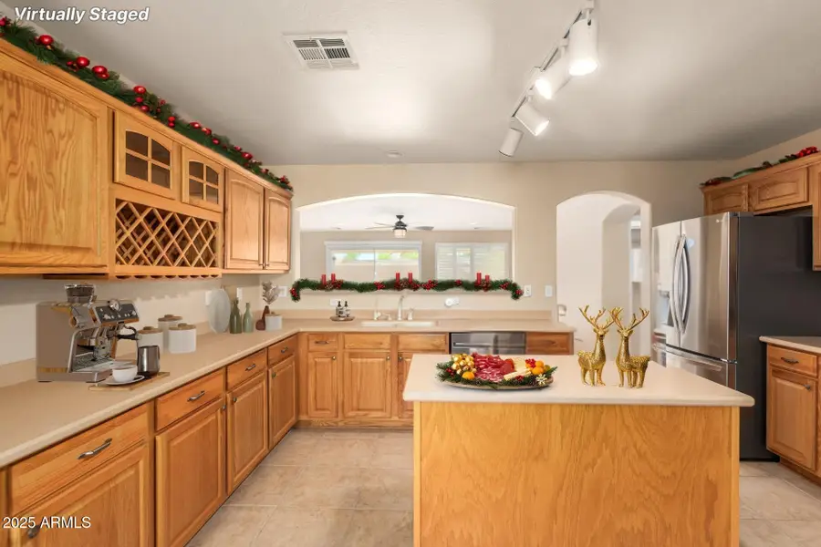 2369 E Fiesta Drive, Casa Grande, AZ 85194 - Image #3