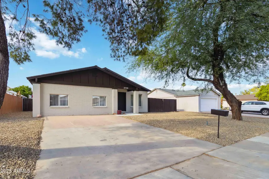 2726 E Dahlia Drive, Phoenix, AZ 85032 - Image #2