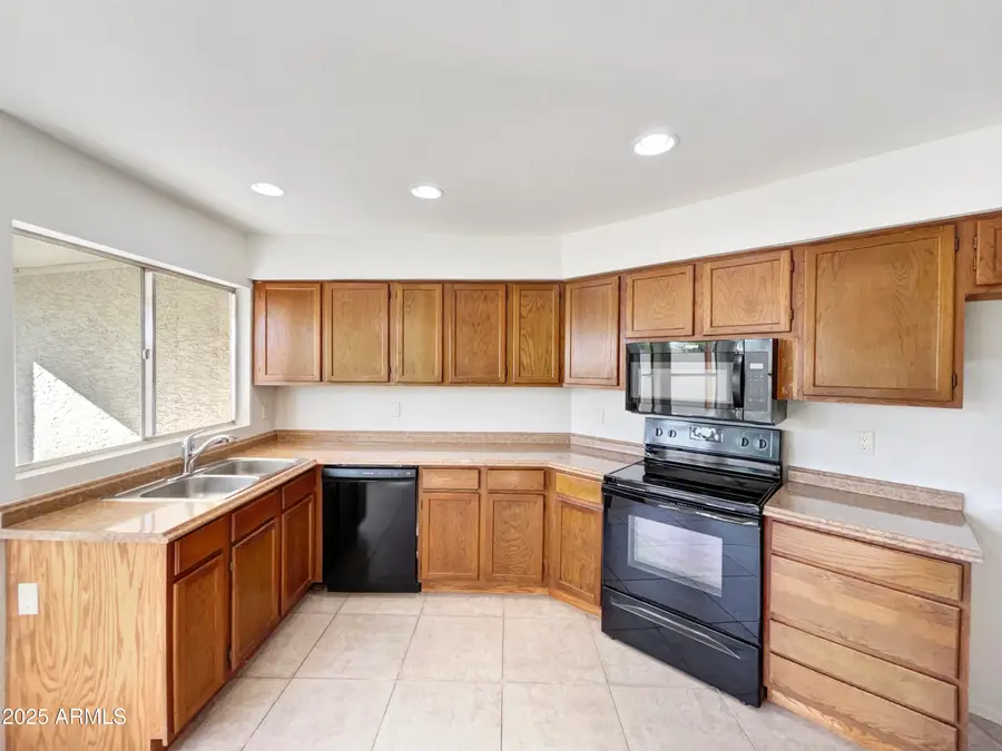 2617 W Willow Avenue, Phoenix, AZ 85029 - Image #2