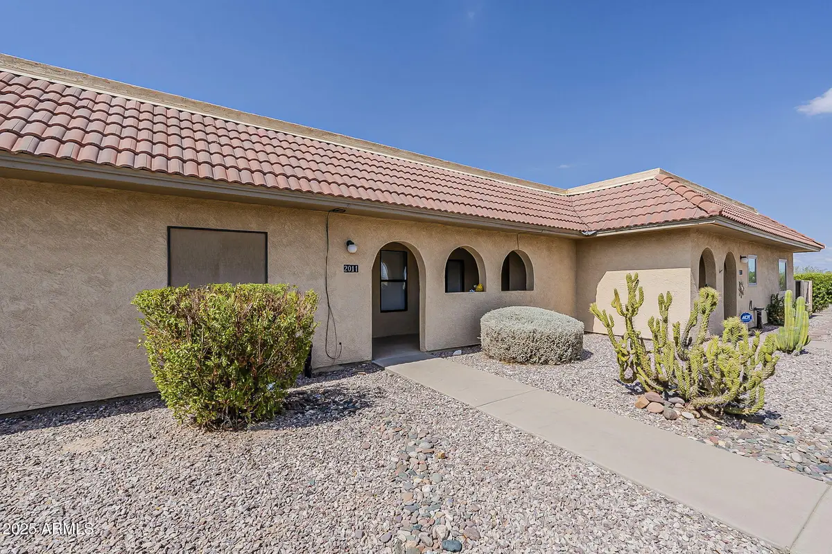 2011 S Clubhouse Drive, Casa Grande, AZ 85194 - Image #1