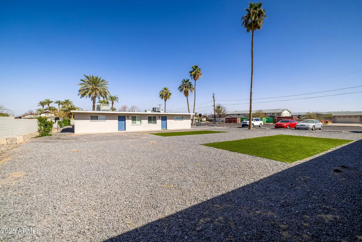 5640 S Montezuma Street, Phoenix, AZ 85041 - Image #1