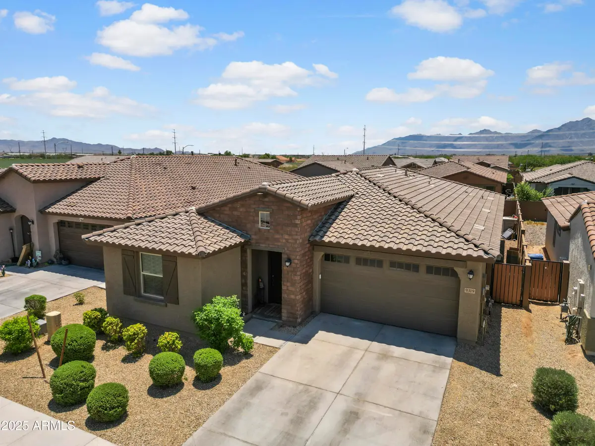 9319 W Atlantis Way, Phoenix, AZ 85353 - Image #1