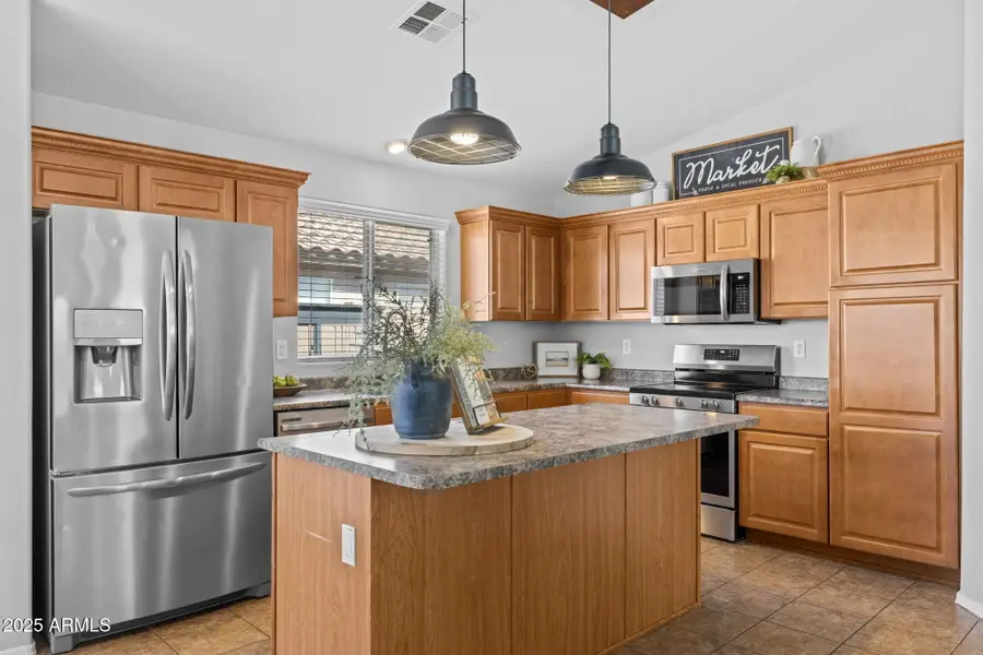 3340 W Five Mile Peak Drive, San Tan Valley, AZ 85144 - Image #2