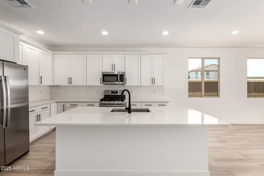 18171 W Hess Street, Goodyear, AZ 85338 - Image #2