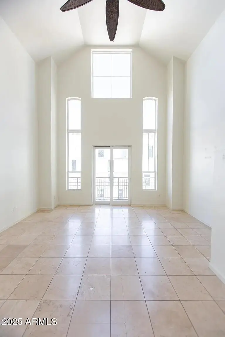 215 E Mckinley Street #408, Phoenix, AZ 85004 - Image #1