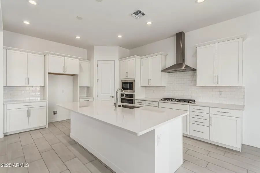 24075 N 171st Drive, Surprise, AZ 85387 - Image #2