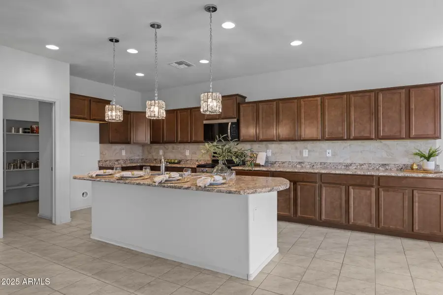 5667 W Heritage Court, Florence, AZ 85132 - Image #2