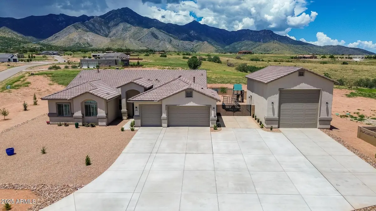 6321 E Red Oak Circle, Hereford, AZ 85615 - Image #1