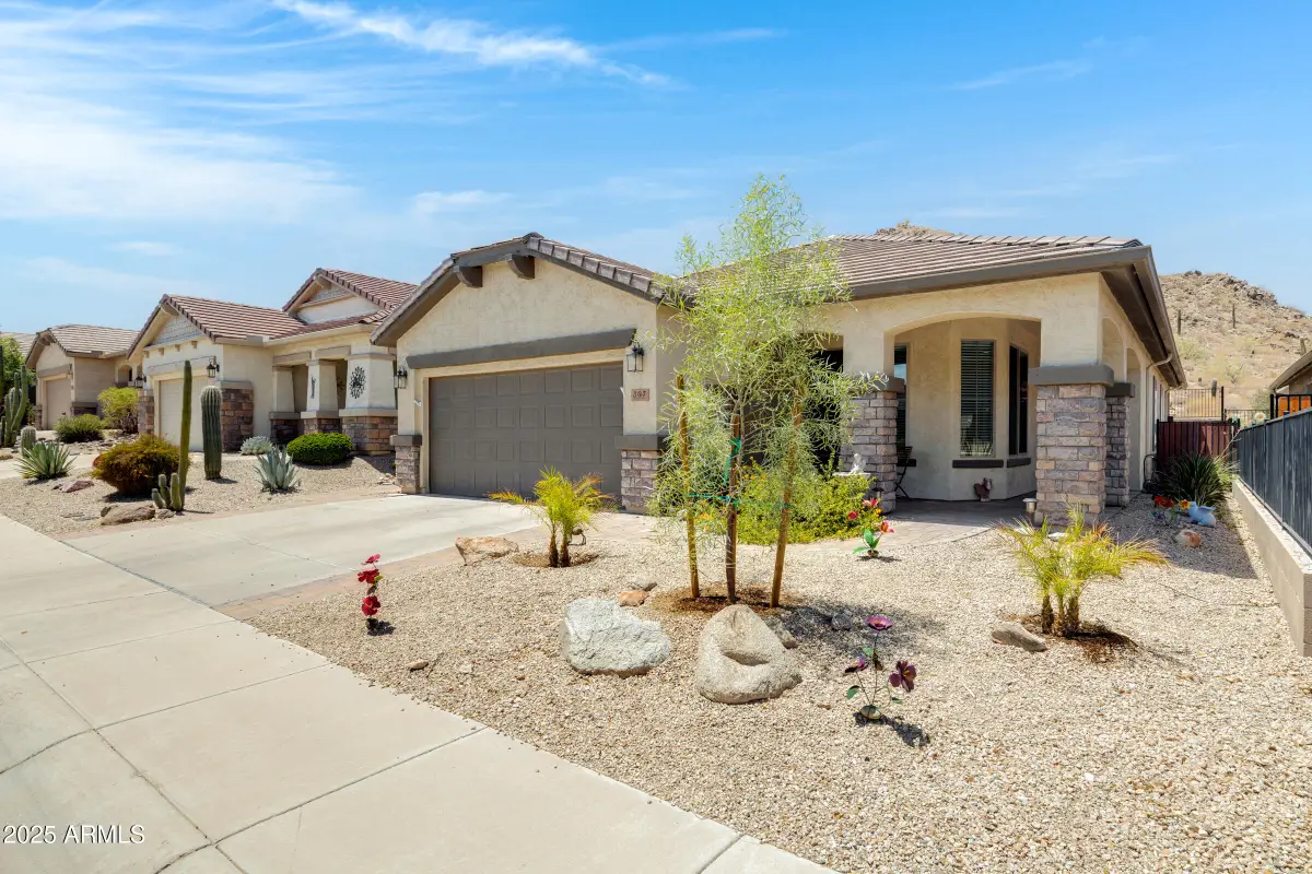 307 W Twin Peaks Parkway, San Tan Valley, AZ 85143 - Image #1