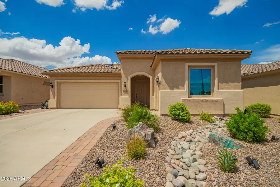 8098 W Noble Prairie Way, Florence, AZ 85132 - Image #2