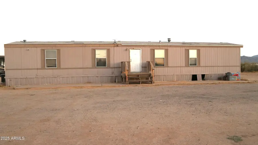 49815 N Eagle View Drive, Aguila, AZ 85320 - Image #2