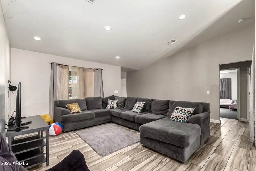 3340 W Ironwood Drive, Phoenix, AZ 85051 - Image #2