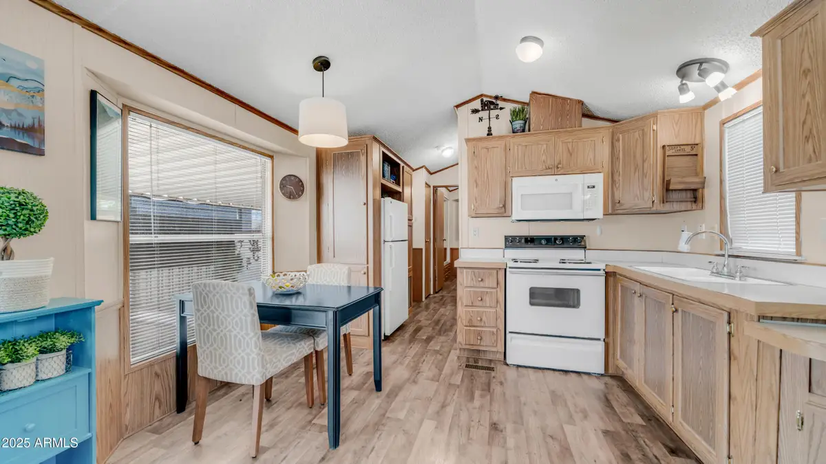 542 Rock Hound Drive #542, Apache Junction, AZ 85119 - Image #1