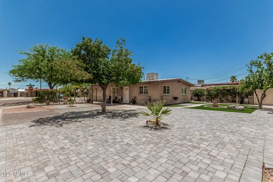 11222 W Connecticut Avenue, Youngtown, AZ 85363 - Image #2