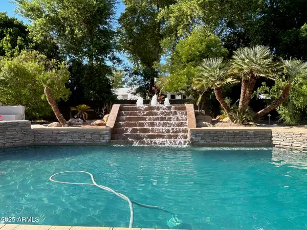 3710 E Northridge Circle, Mesa, AZ 85215